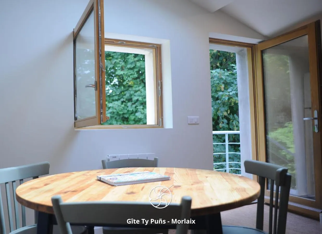Ty Puns - Gite Ecoresponsable Dans Un Espace Verdoyant En Centre-Ville Morlaix 0*,  Francja